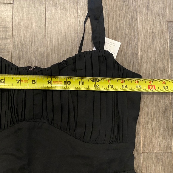 🚫SOLD🚫🎉 HOST PICK 🎉 NWT Abercrombie & Fitch Ruched Chiffon Mini Dress - Picture 11 of 13